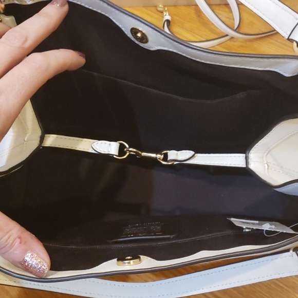 NWT Coach small Lexy Shoulder Bag, chalk - Picture 5 of 8